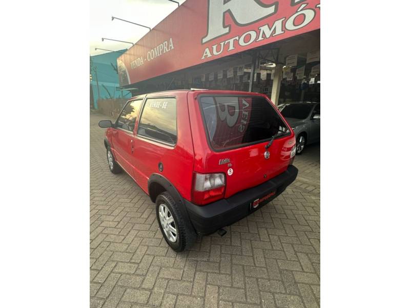 FIAT - UNO - 2008/2009 - Vermelha - R$ 19.900,00