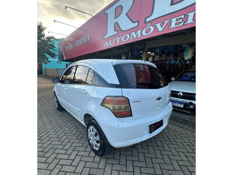 CHEVROLET - AGILE - 2011/2011 - Branca - R$ 37.900,00