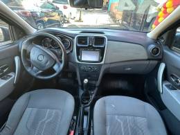 RENAULT - LOGAN - 2013/2014 - Cinza - R$ 36.900,00