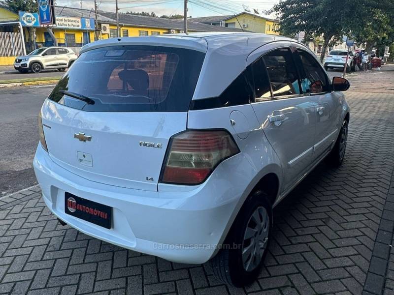CHEVROLET - AGILE - 2011/2011 - Branca - R$ 37.900,00