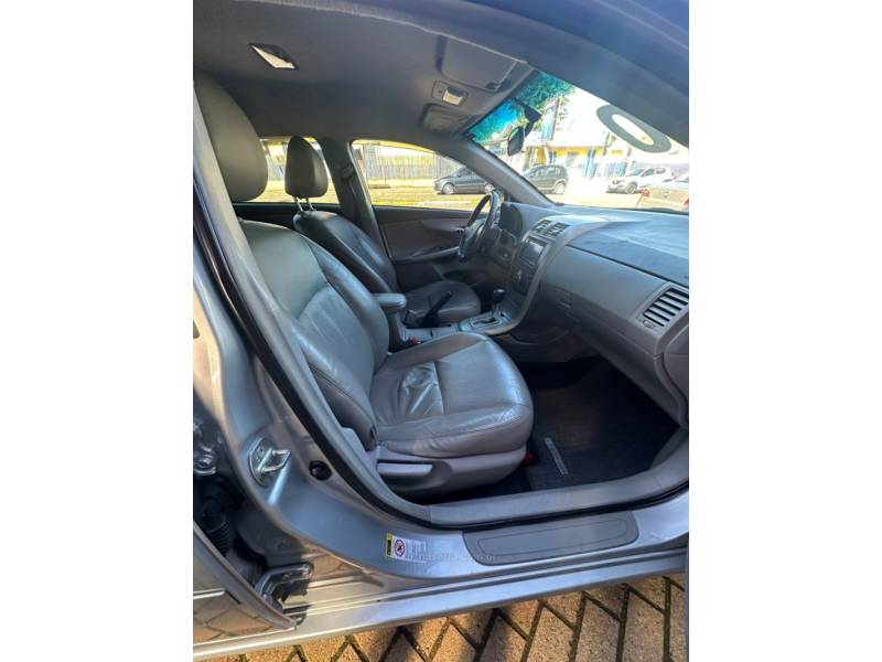 TOYOTA - COROLLA - 2010/2010 - Prata - R$ 59.900,00