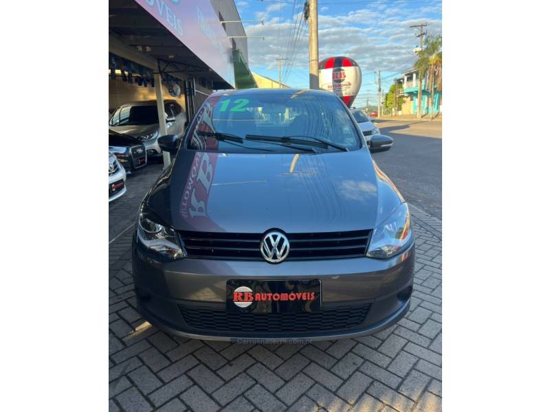 VOLKSWAGEN - FOX - 2012/2012 - Cinza - R$ 34.900,00
