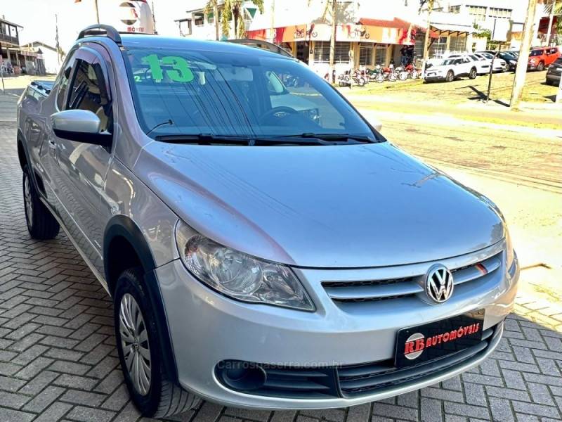 VOLKSWAGEN - SAVEIRO - 2013/2013 - Cinza - R$ 46.900,00