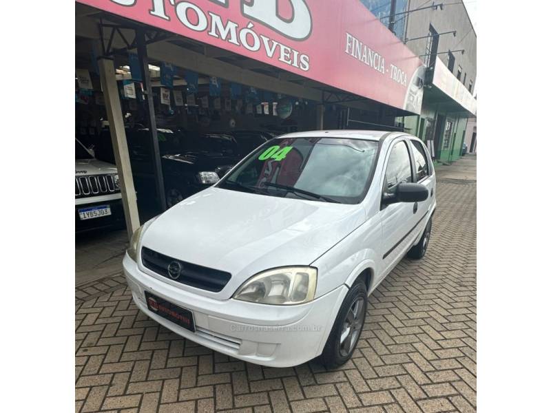 CHEVROLET - CORSA - 2004/2004 - Branca - R$ 19.900,00