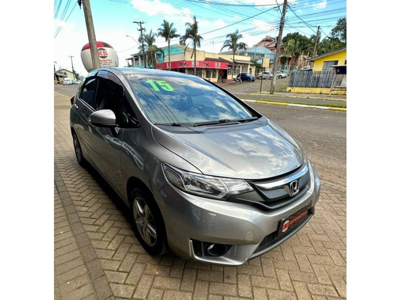 HONDA - FIT - 2014/2015 - Cinza - R$ 63.900,00