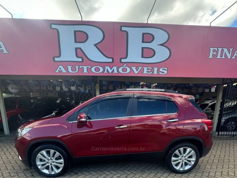 CHEVROLET - TRACKER - 2019/2019 - Vermelha - R$ 96.900,00