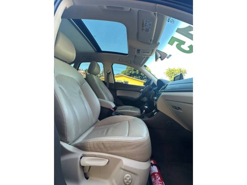 AUDI - Q3 - 2015/2015 - Azul - R$ 94.900,00