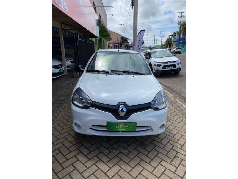 RENAULT - CLIO - 2015/2016 - Branca - R$ 32.900,00