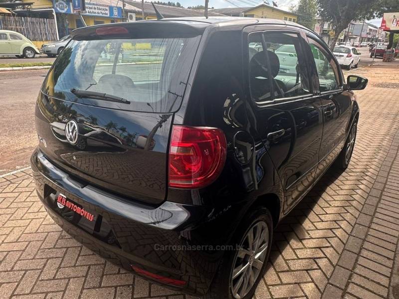 VOLKSWAGEN - FOX - 2011/2011 - Preta - R$ 34.900,00