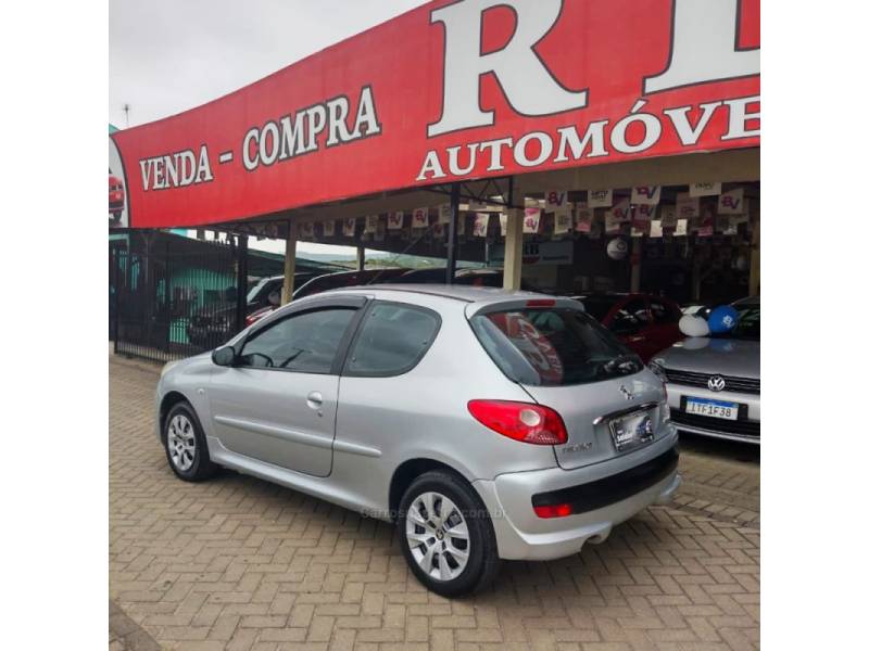 PEUGEOT - 207 - 2008/2009 - Prata - R$ 23.000,00