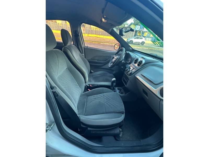 CHEVROLET - AGILE - 2011/2011 - Branca - R$ 37.900,00