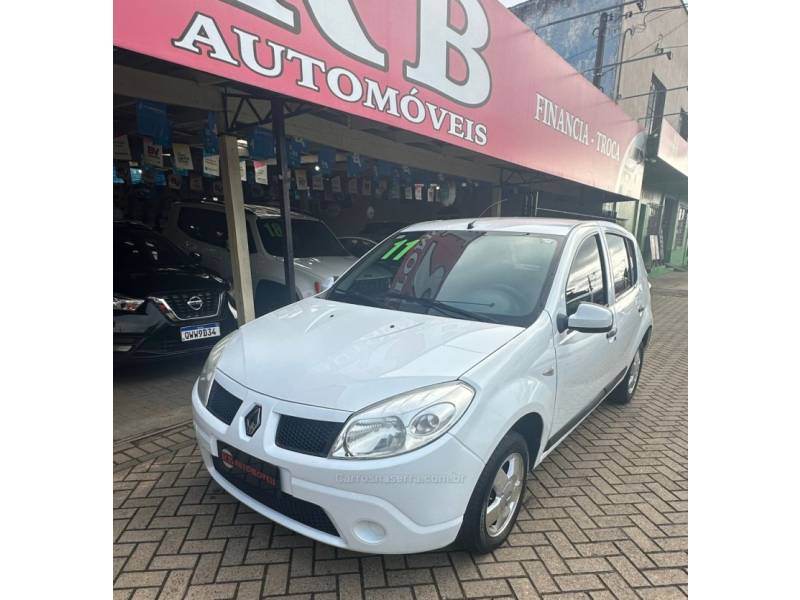 RENAULT - SANDERO - 2011/2011 - Branca - R$ 31.900,00