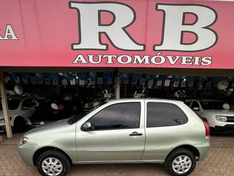 FIAT - PALIO - 2006/2007 - Verde - R$ 22.900,00