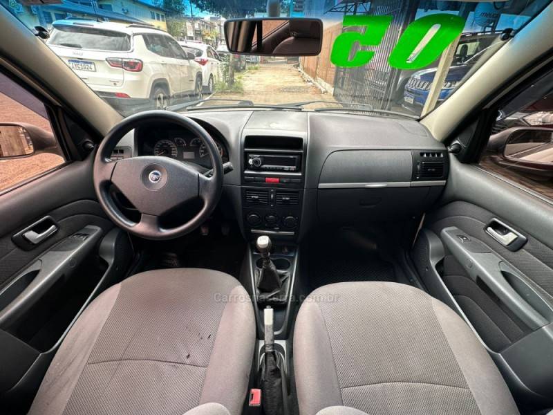 FIAT - PALIO - 2005/2005 - Branca - R$ 25.900,00