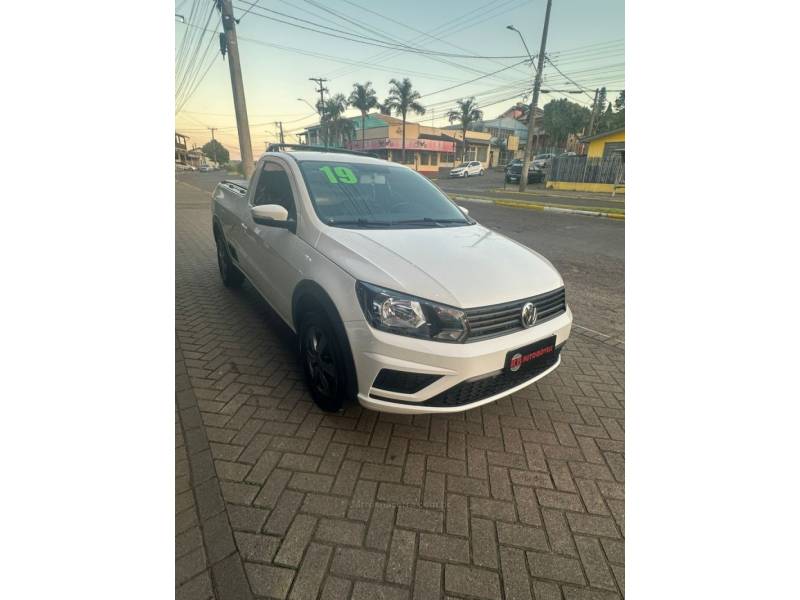 VOLKSWAGEN - SAVEIRO - 2018/2019 - Branca - R$ 61.900,00