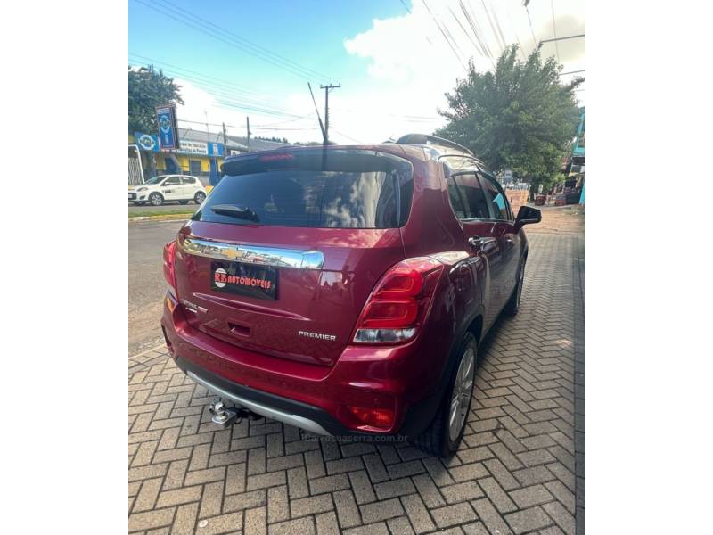 CHEVROLET - TRACKER - 2019/2019 - Vermelha - R$ 96.900,00