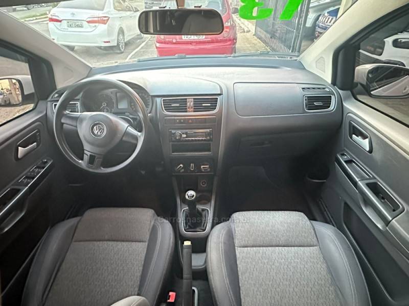 VOLKSWAGEN - SPACEFOX - 2012/2013 - Branca - R$ 45.900,00