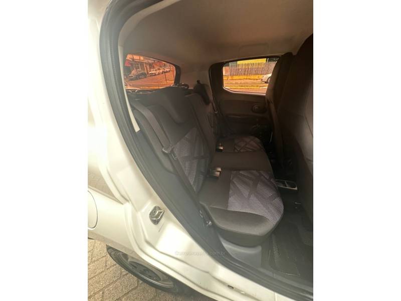 FIAT - MOBI - 2018/2018 - Branca - R$ 36.900,00