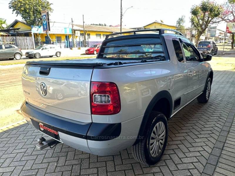 VOLKSWAGEN - SAVEIRO - 2013/2013 - Cinza - R$ 46.900,00