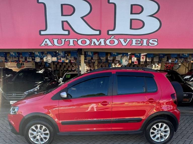 VOLKSWAGEN - CROSSFOX - 2014/2014 - Vermelha - R$ 46.900,00
