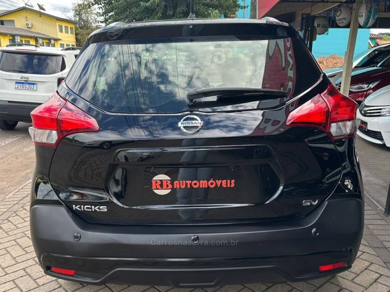 NISSAN - KICKS - 2020/2020 - Preta - R$ 89.900,00