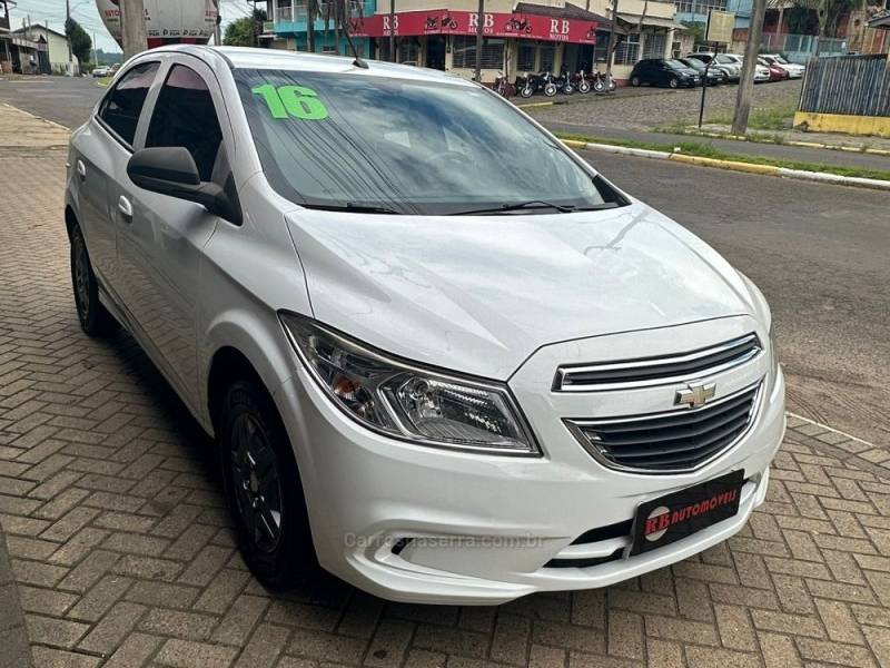 CHEVROLET - ONIX - 2016/2016 - Branca - R$ 49.900,00