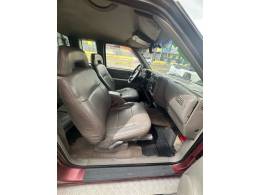 CHEVROLET - S10 - 1996/1996 - Vinho - R$ 29.900,00