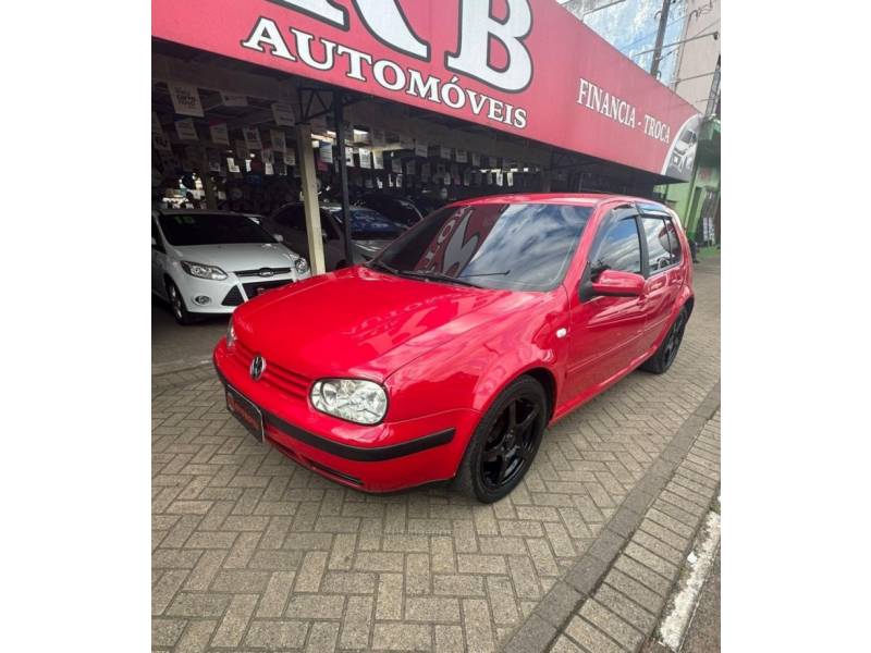 VOLKSWAGEN - GOLF - 2002/2002 - Vermelha - R$ 27.900,00