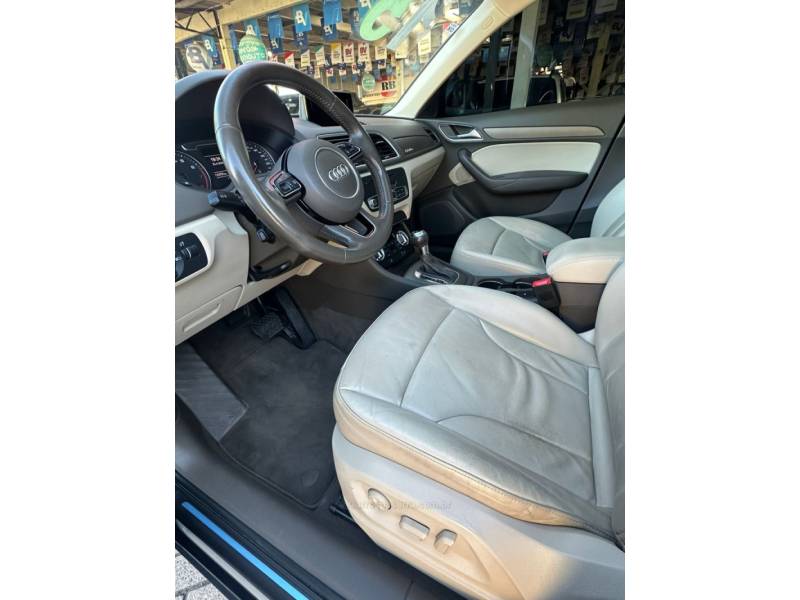 AUDI - Q3 - 2015/2015 - Azul - R$ 94.900,00