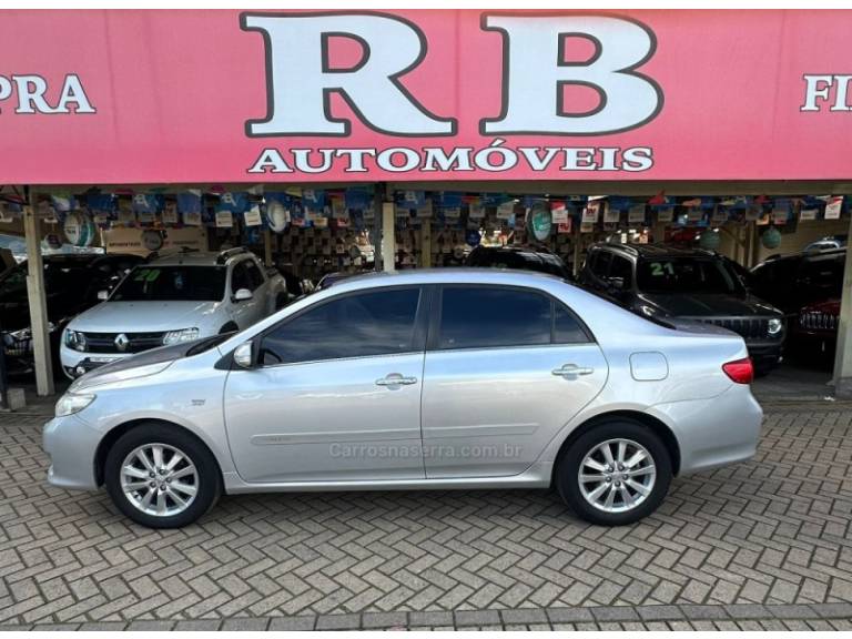 TOYOTA - COROLLA - 2010/2010 - Prata - R$ 61.900,00