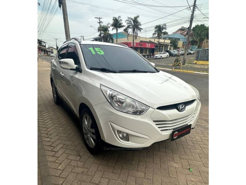 HYUNDAI - IX35 - 2015/2015 - Branca - R$ 76.900,00