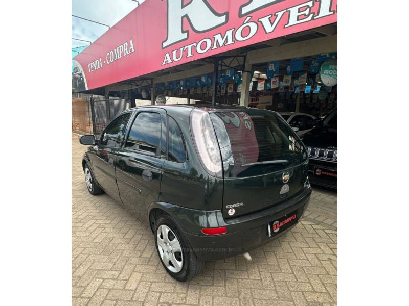 CHEVROLET - CORSA - 2011/2011 - Verde - R$ 35.900,00