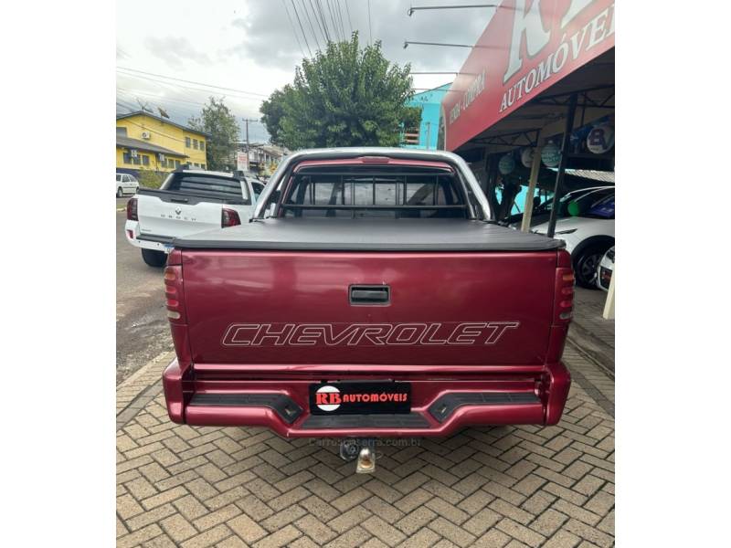 CHEVROLET - S10 - 1996/1996 - Vinho - R$ 29.900,00