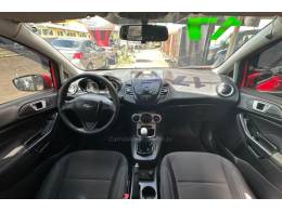 FORD - FIESTA - 2017/2017 - Vermelha - R$ 53.900,00