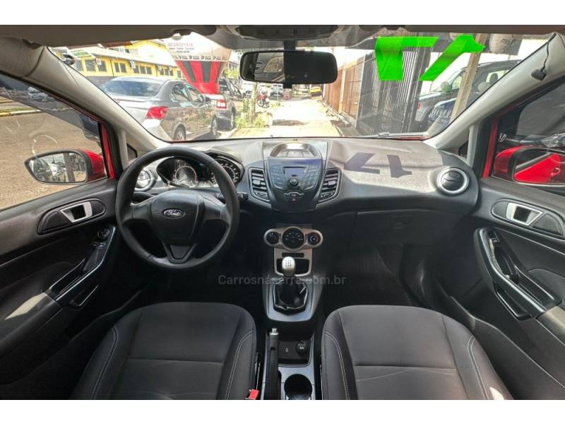 FORD - FIESTA - 2017/2017 - Vermelha - R$ 53.900,00
