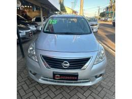 NISSAN - VERSA - 2013/2013 - Prata - R$ 45.900,00
