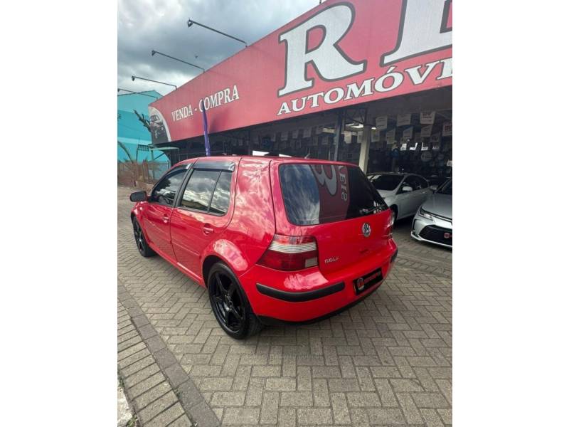 VOLKSWAGEN - GOLF - 2002/2002 - Vermelha - R$ 27.900,00