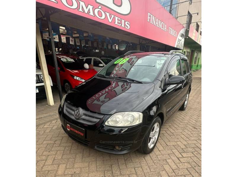 VOLKSWAGEN - SPACEFOX - 2008/2008 - Preta - R$ 35.900,00