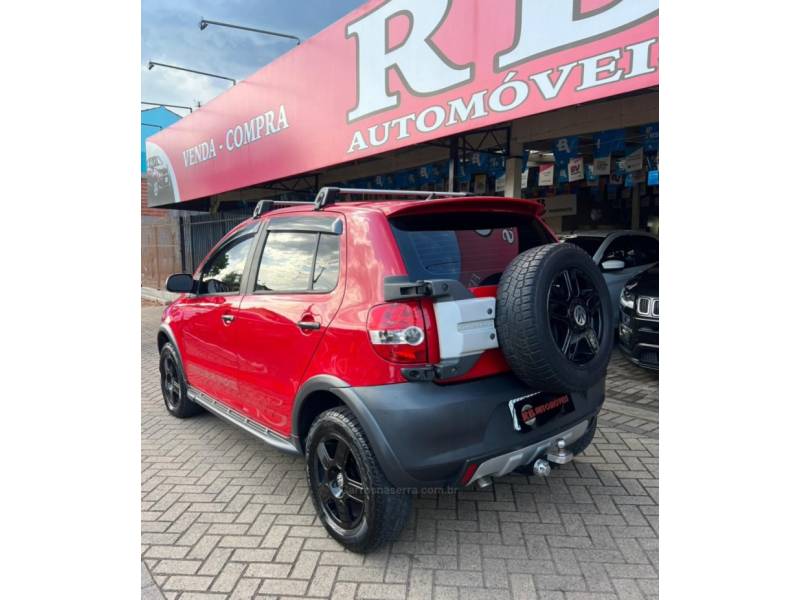 VOLKSWAGEN - CROSSFOX - 2008/2008 - Vermelha - R$ 37.900,00