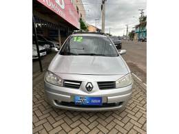 RENAULT - MÉGANE - 2011/2012 - Prata - R$ 36.900,00