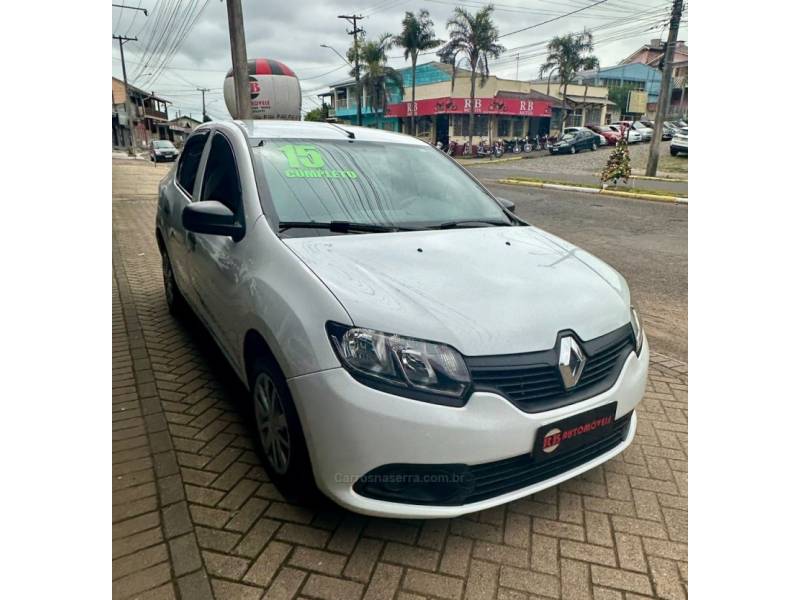 RENAULT - LOGAN - 2015/2015 - Branca - R$ 35.900,00