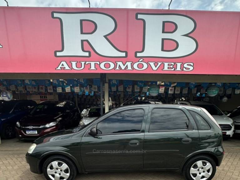 CHEVROLET - CORSA - 2011/2011 - Verde - R$ 35.900,00