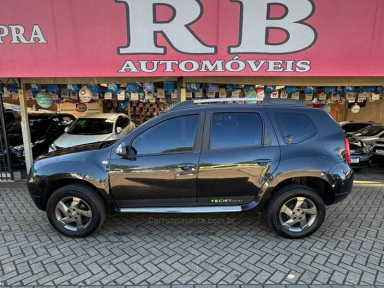 RENAULT - DUSTER - 2014/2014 - Preta - R$ 56.900,00