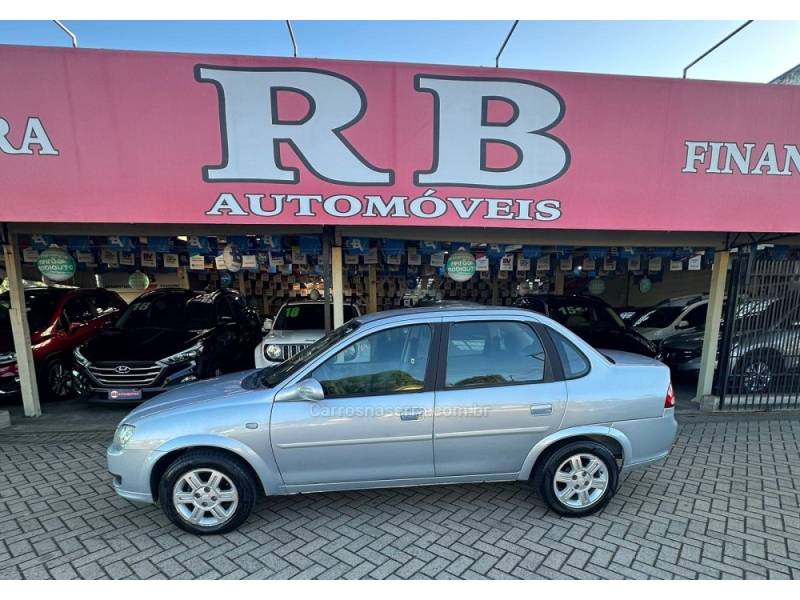 CHEVROLET - CLASSIC - 2012/2012 - Prata - R$ 27.900,00