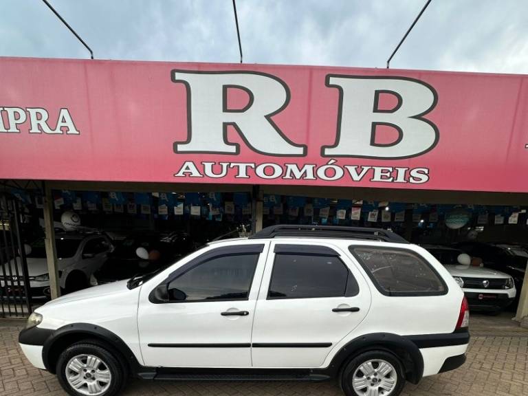 FIAT - PALIO - 2005/2005 - Branca - R$ 23.900,00