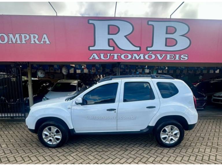 RENAULT - DUSTER - 2017/2017 - Branca - R$ 66.900,00