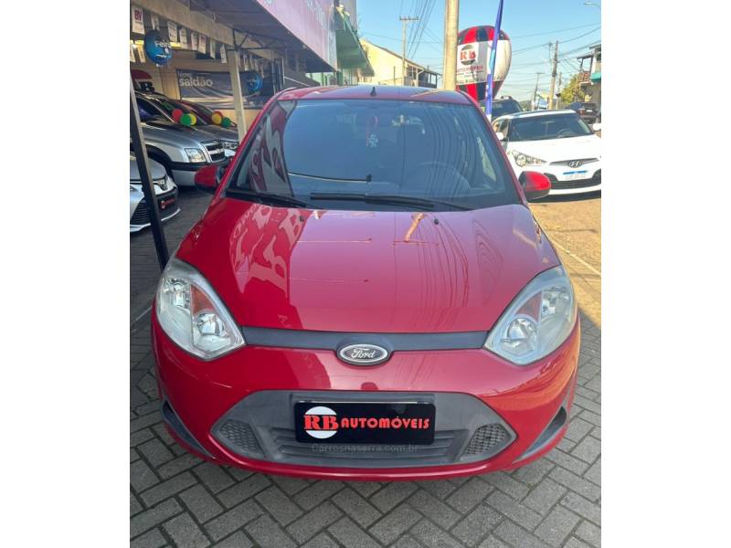 FORD - FIESTA - 2014/2014 - Vermelha - R$ 35.900,00