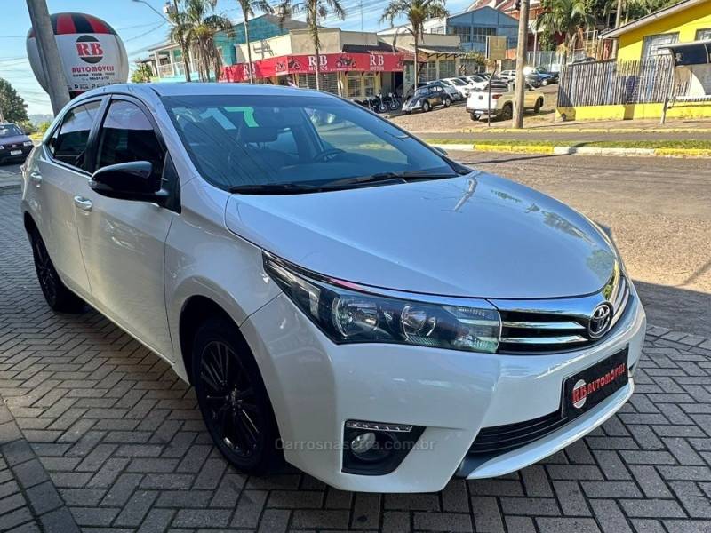 TOYOTA - COROLLA - 2017/2017 - Branca - R$ 96.900,00