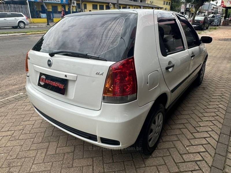 FIAT - PALIO - 2005/2005 - Branca - R$ 25.900,00