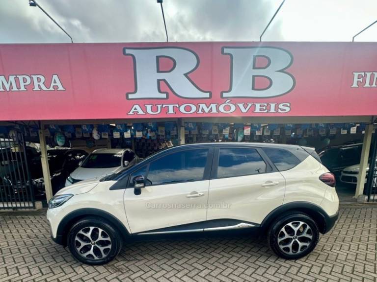 RENAULT - CAPTUR - 2019/2019 - Branca - R$ 79.900,00